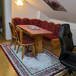 Apartamento Hrastik 2