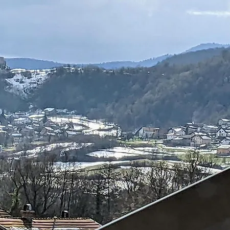 Hrastik 2 アパート *