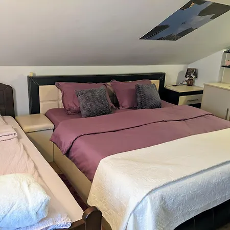 Hrastik Apartment *